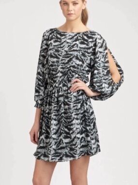 Alice + Olivia Tasha Black and White Split-Sleeve Printed Mini Dress